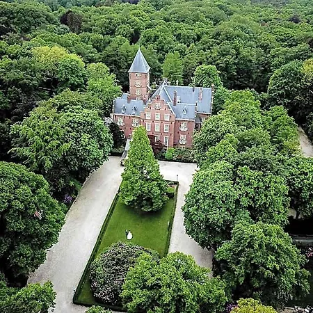 ホテル Kasteel De Wittenburg 4*