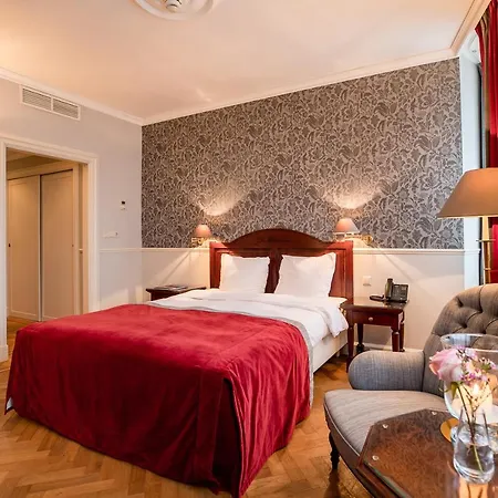 Otel Kasteel De Wittenburg Wassenaar