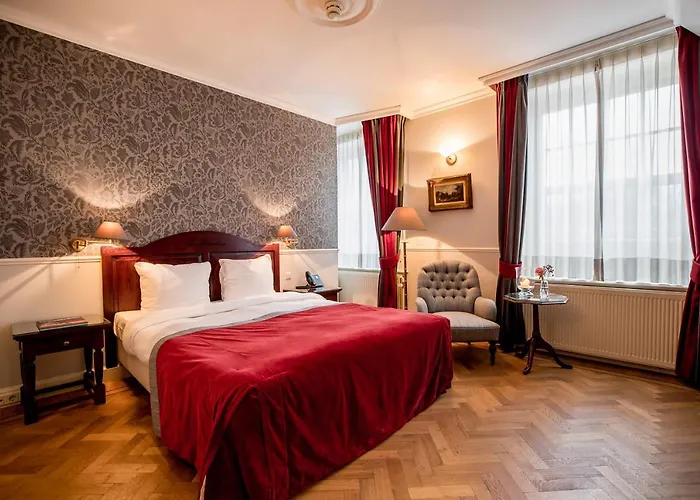 Kasteel De Wittenburg 4* ワッセナー