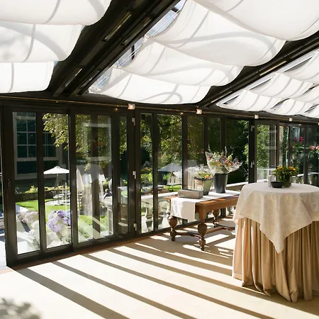 Hotel Kasteel De Wittenburg 4*